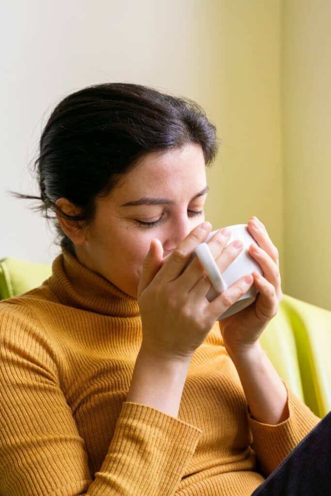 5 Best Herbal Tea For Nausea and Upset Stomach