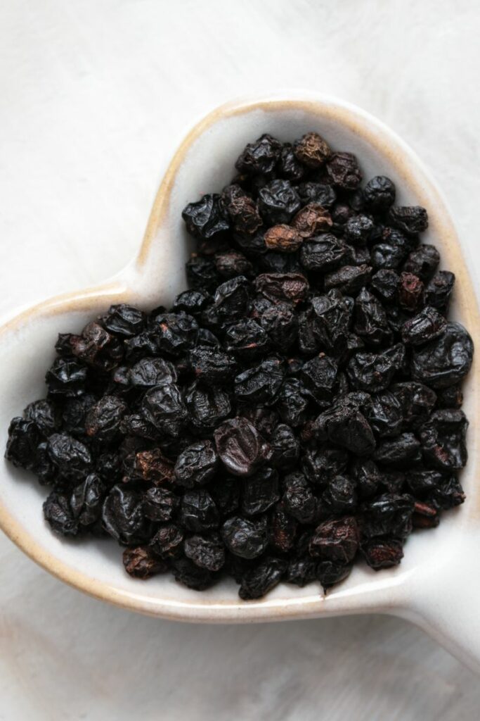 dried elderberries