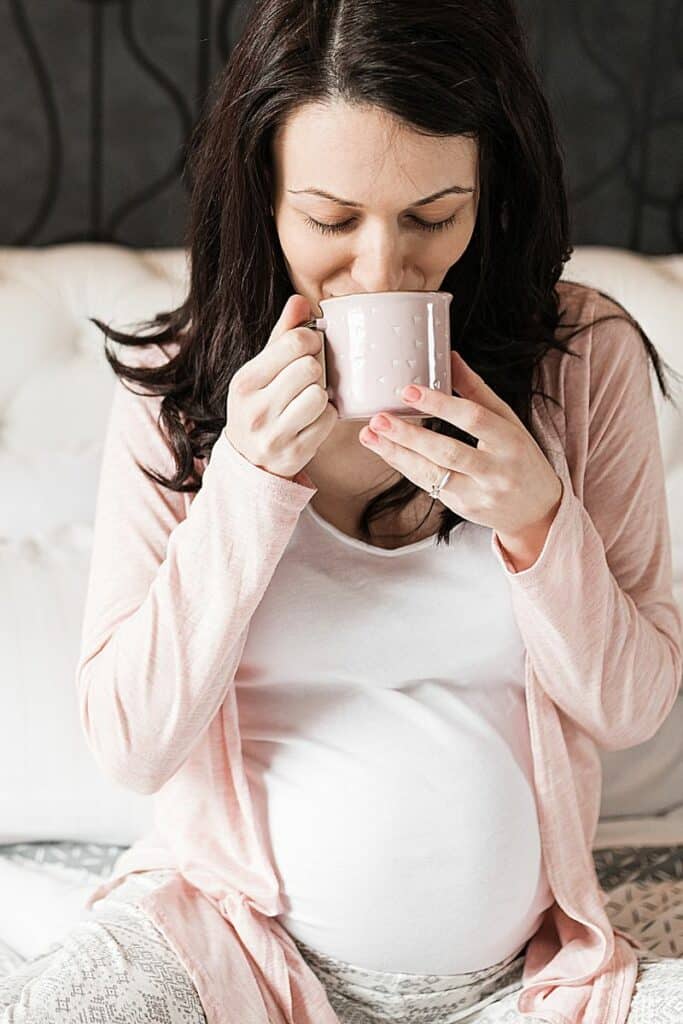 5 Herbs to Boost Energy During Pregnancy